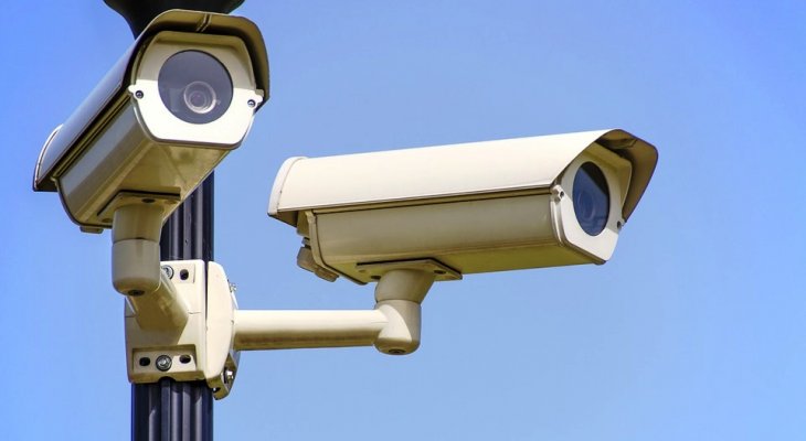 Kamery monitoringu w Mysłowicach będą skierowane m.in. na ulice, wiadukty, przystanki, place zabaw czy tereny przy szkołach. Fot. PhotoMIX-Company/Pixabaya