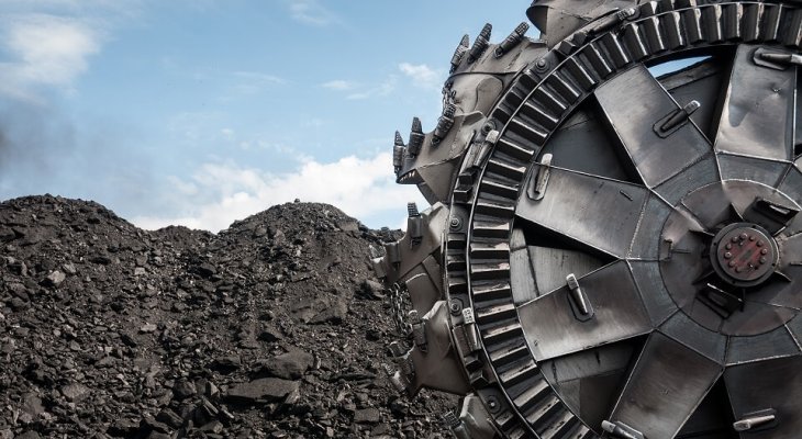 Popyt na węgiel jest wciąż bardzo wysoki. Fot. Evgeniy Isaychev / Shutterstock