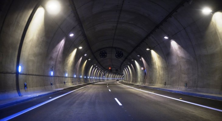 Tunel pod Odrą w Policach ma mieć 1,7 km długości i ma zostać wydrążony na głębokości około 8–10 m. Fot. Marxstudio/Shutterstock