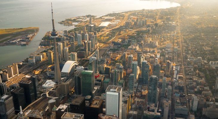 Rekordowa renowacja rurociągu wielkośrednicowego w Toronto. Fot. Dan Sedran/Shutterstock