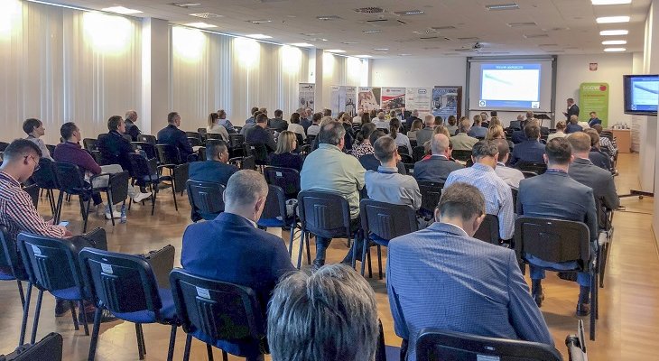 Obrady konferencyjne w Centrum Wodnym SGGW. Fot. inzynieria.com
