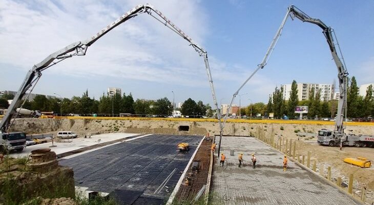 Betonowanie stropu tunelu w Ursynowie w ramach budowy Południowej Obwodnicy Warszawy. Fot. GDDKiA