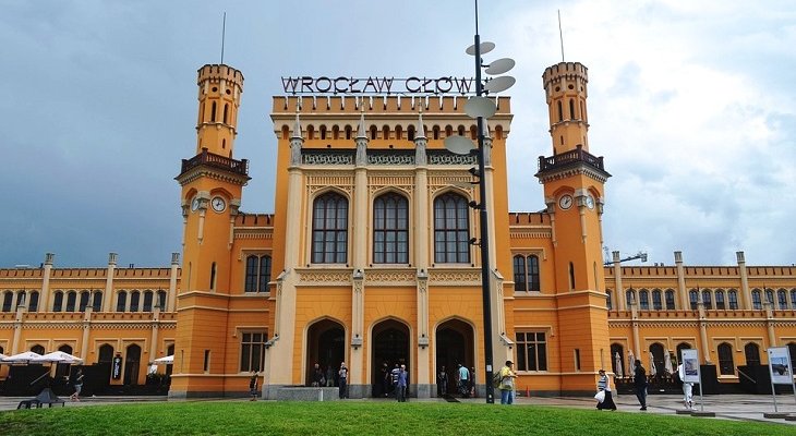 Wrocław Główny. Fot. EvaMospan/Pixabay