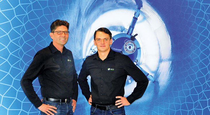 Od lewej: Stephan Raab, Krzysztof Lisik z firmy SAERTEX multiCom