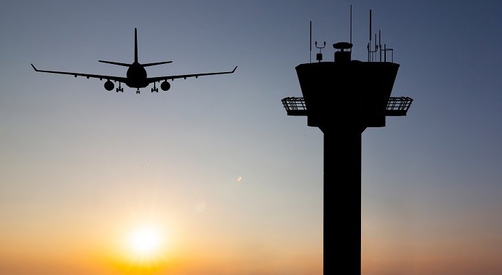 Polskie lotniska mogą obsłużyć w tym roku 50 mln osób. Fot. erserg / Adobe Stock