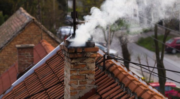 Program „Czyste powietrze” cieszy się zainteresowaniem potencjalnych beneficjentów. Fot. stefanphotozemun/Shutterstock
