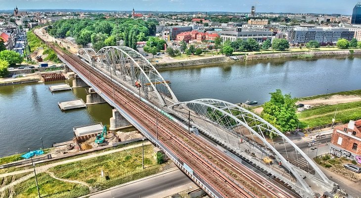 Most kolejowy nad Wisłą w Krakowie. Fot. PKP PLK