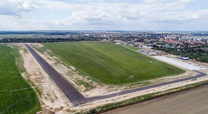 Lotnisko w Gliwicach. Fot. K. Krzemiński/GAPR