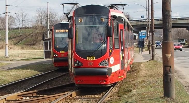 Do Huty Katowice tramwaje pojadą zmodernizowanymi torami. Fot. Tramwaje Śląskie