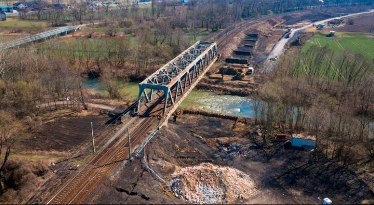 Most kolejowy nad Wisłą. Fot. PKP PLK