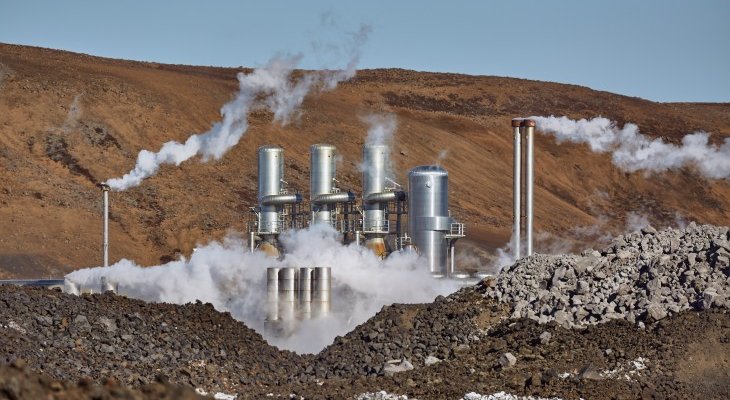 Elektrownia geotermalna. Fot. Gudellaphoto/Adobe Stock