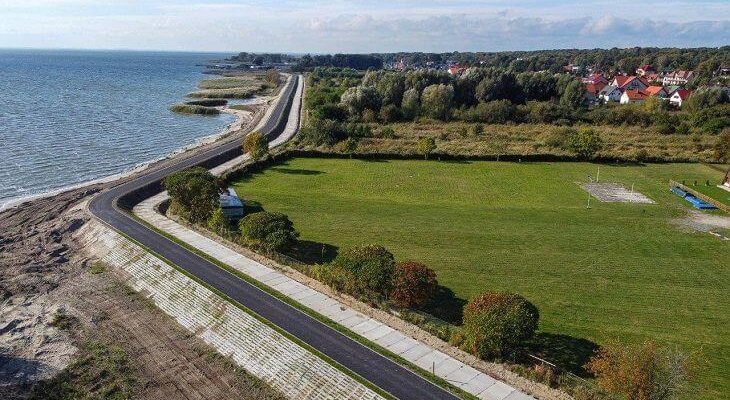 Wał przeciwpowodziowy w Krynicy Morskiej. Fot. Polska-Morska.pl, źródło: Urząd Morski w Gdyni