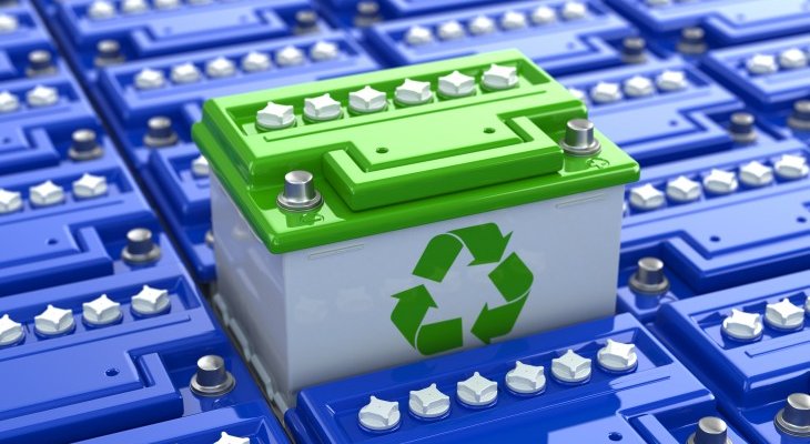 Akumulatory kwasowo-ołowiowe nadają się do recyklingu. Fot. Maksym Yemelyanov/Adobe Stock