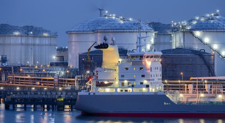 Do terminalu LNG w Świnoujściu dotarło 50 dostaw LNG. O 20 więcej niż w 2021 r. Fot. ilustr. Eric Middelkoop/Adobe Stock