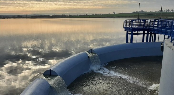 Zbiornik Przeworno ponownie piętrzy wodę. Fot. Wody Polskie
