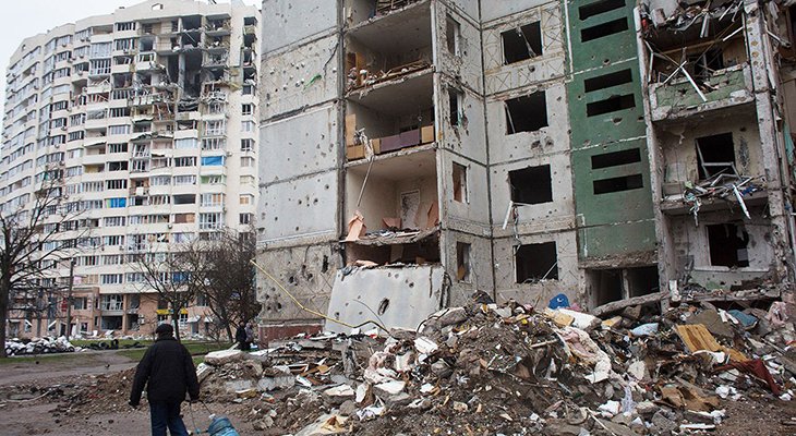 Zniszczenia w Czernihowie. Fot. Anastasia Vlasova / Getty Images