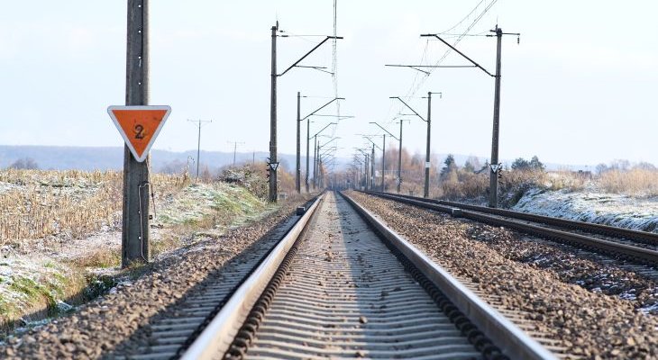 4500 km linii kolei dużych prędkości powstanie w regionie Trójmorza. Fot. ilustr. Miroslaw/Adobe Stock