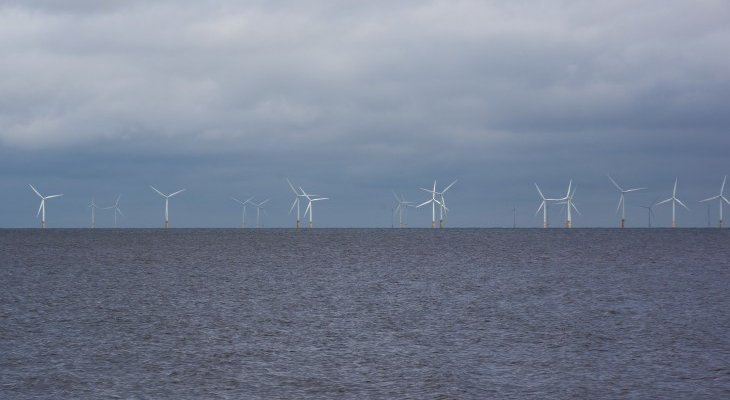 We Francji powstanie morska farma wiatrowa u wybrzeży Normandii. Fot. ilustr. Julia Schwab/pixabay.com
