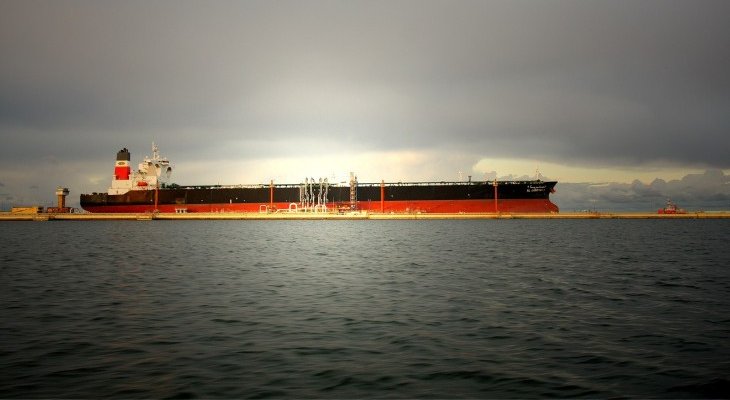 Tankowiec w Naftoporcie. Fot. Naftoport