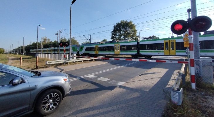 Tunel drogowy zastąpi przejazd drogowo-kolejowy. Fot. Rafał Wilgusiak/PKP PLK