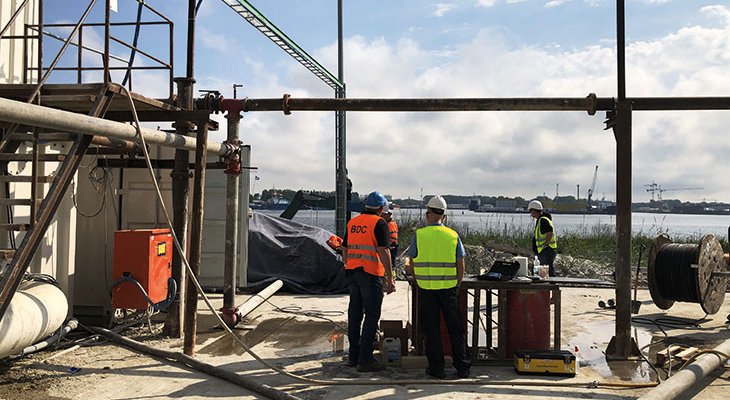 FOT. 1.| Inżynierowie BDC w trakcie budowy tunelu pod Świną