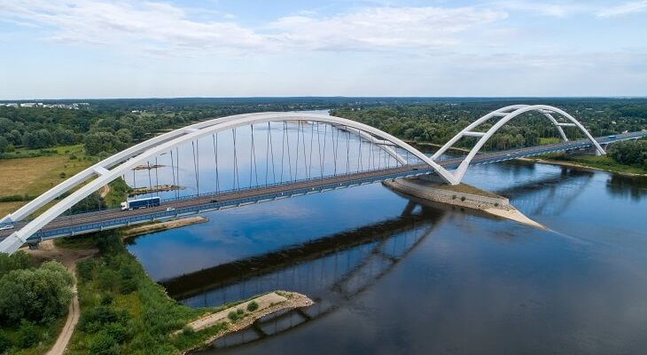 Most im. generał Elżbiety Zawackiej w Toruniu. Fot. Loc/Adoe Stock