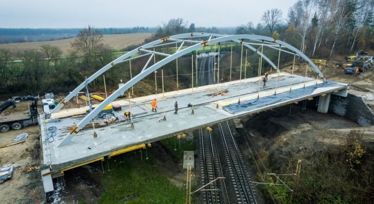 Budowa wiaduktu nad linią kolejową w Terespolu Pomorskim. Fot. ZDW Bydgoszcz