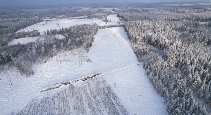 Miejsce, w którym rozpocznie się budowa odcinka Rail Baltica na Łotwie. Fot: Eiropas Dzelzceļa līnijas