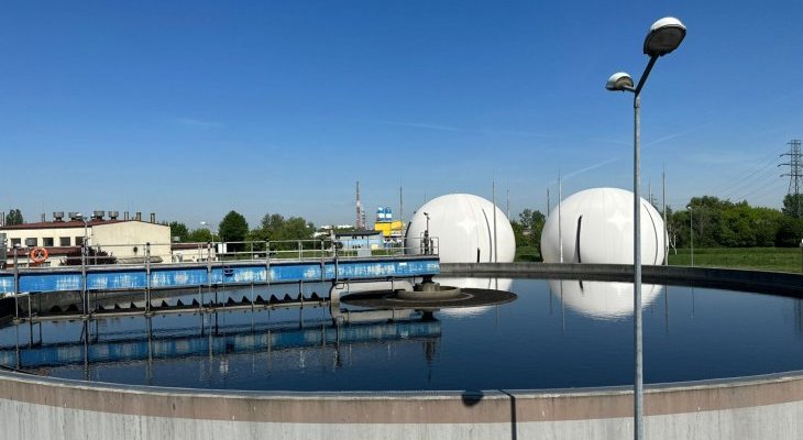 Nowe zbiorniki biogazu w oczyszczalni ścieków. Fot. Wodociągi Miasta Krakowa