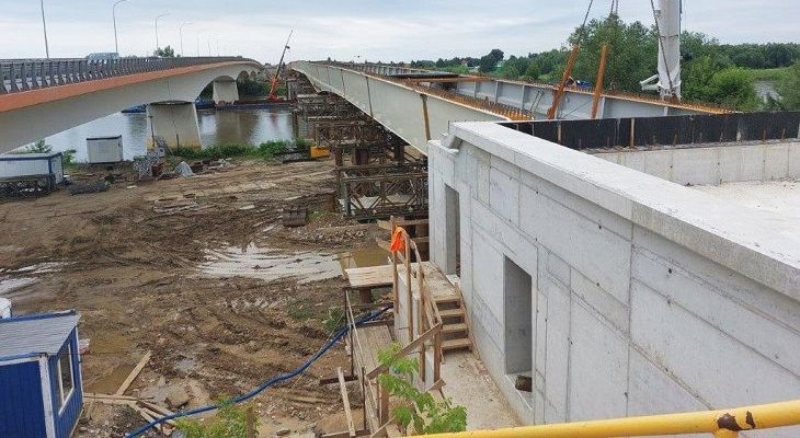 Budowa mostu nad Wisłą w Sandomierzu. Fot. GDDKiA
