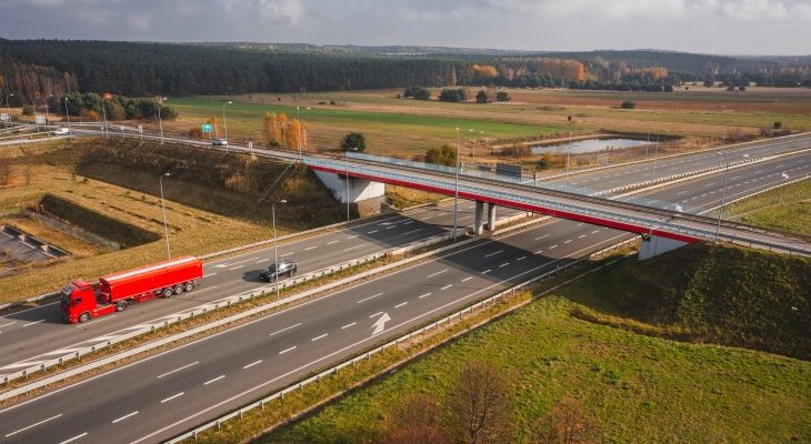 Wiadukt nad drogą ekspresową S1. Fot. GDDKiA