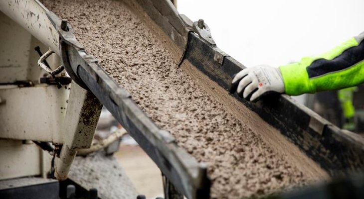 Testy betonu niskoemisyjnego na budowie tunelu zatapianego. Fot. Femern A/S