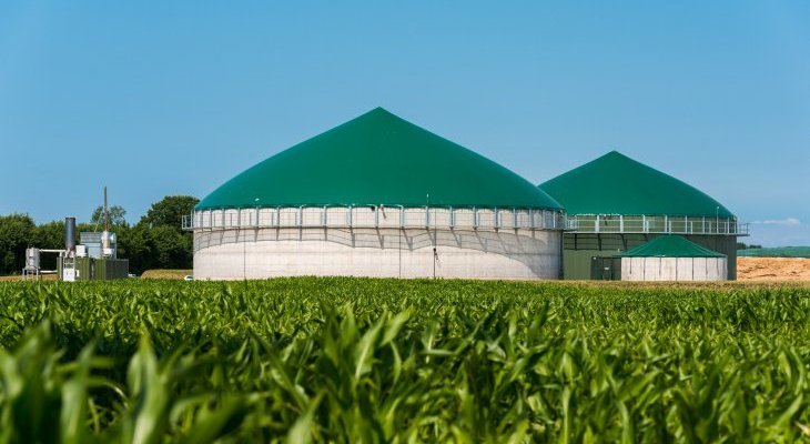 Biogazownia rolnicza. Fot. ilustr. Wolfgang Jargstorff/Adobe Stock