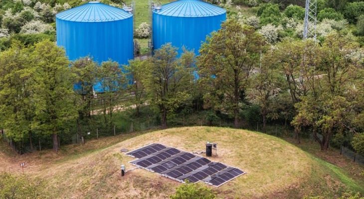 Instalacja fotowoltaiczna na zbiorniku Balinówka. Fot. Wodociągi Chrzanowskie