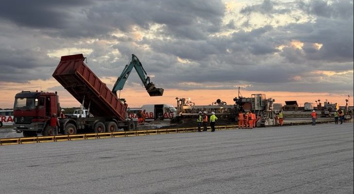 Przebudowa drogi startowej na rzeszowskim lotnisku. Fot. Port Lotniczy Rzeszów-Jasionka
