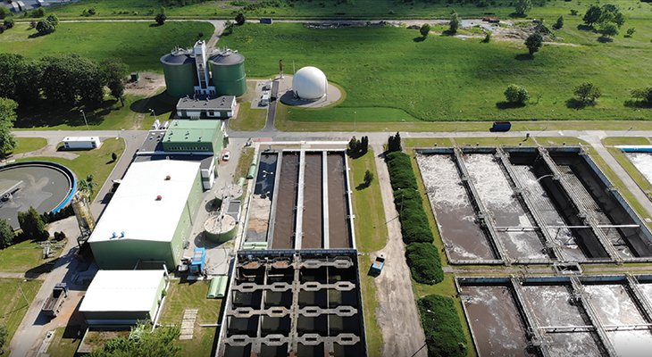 FOT.1. | Instalacja termicznej hydrolizy osadów ściekowych i elektrownia biogazowa na oczyszczalni w Tarnowie. Fot. Tarnowskie Wodociągi