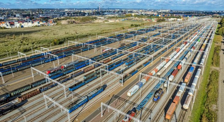 Pociągi towarowe na stacji Gdańsk Port Północny. Fot. Krzysztof Mystkowski/PKP PLK