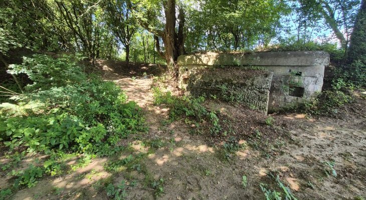 Elementy fortyfikacji. Fot. GDDKiA