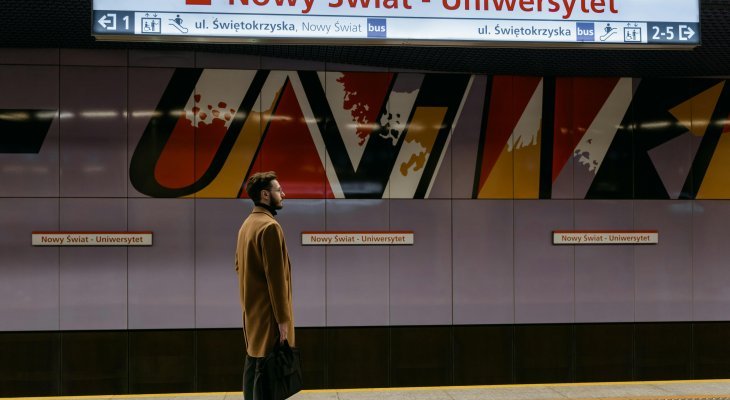 Metro w Warszawie. Fot. ilustr. Mart Production/pexels.com