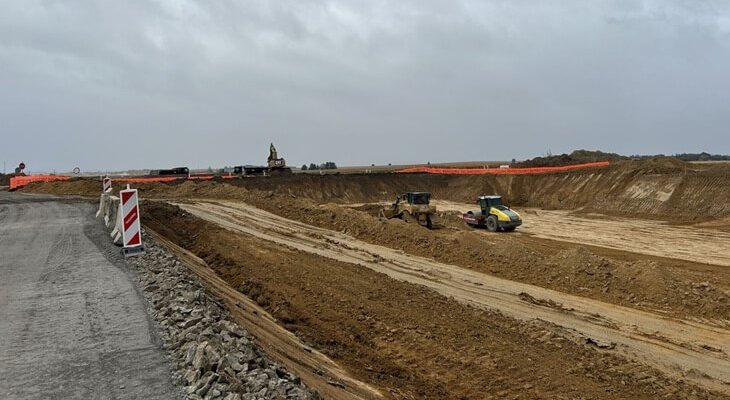 Budowa drogi ekspresowej S8. Fot. GDDKiA