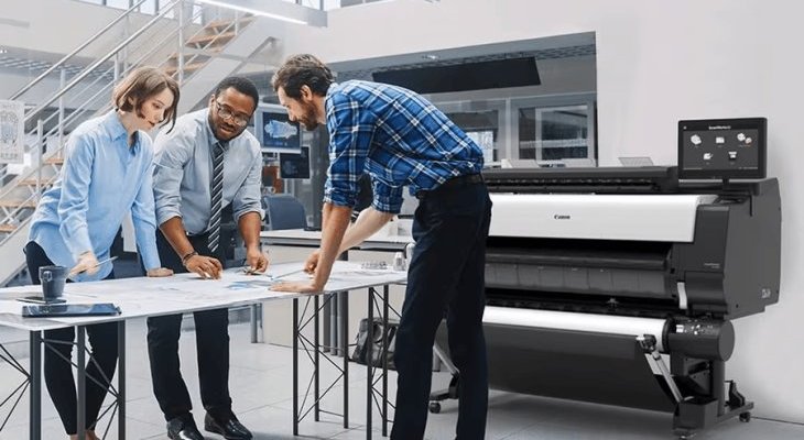 Praca ze skanerem wielkoformatowym Z36. Fot. mat. własny