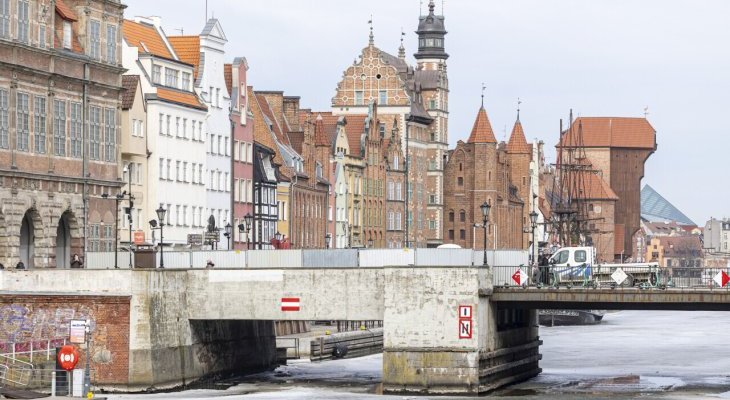 Remont Mostu Zielonego wystartował od strony Bramy Zielonej. Fot. Piotr Wittman/gdansk.pl