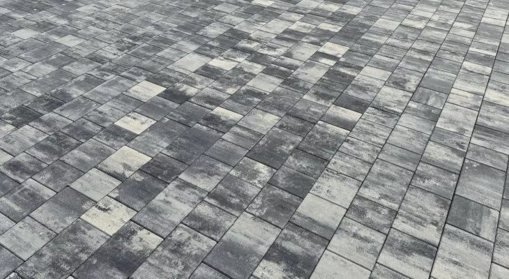 Kostka brukowa. Fot. mat. własne