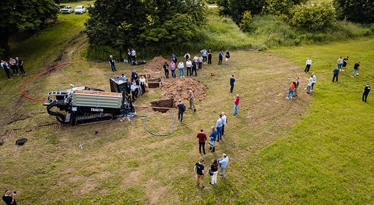 FOT. 1. | Szkolenie z systemów nawigacyjnych prowadzone przez Trans-Skład podczas Konferencji Inżynieria Bezwykopowa 2025