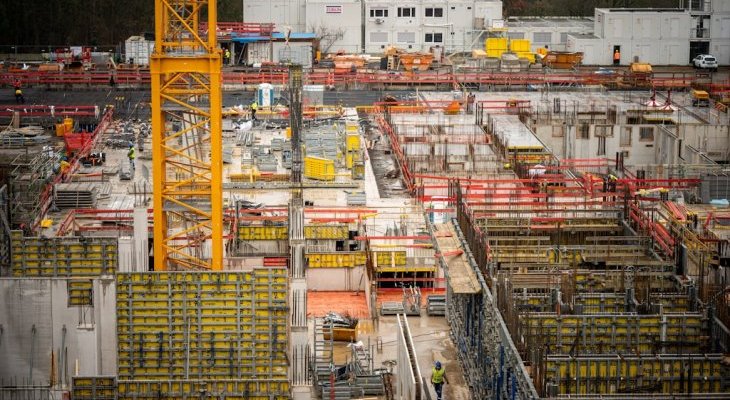 Producent szalunków. Fot. unsplash.com