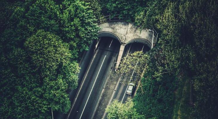 Bułgaria wyda 128 mln EUR na 2-kilometrowy tunel. Fot. Alexandre Perotto/Unsplash