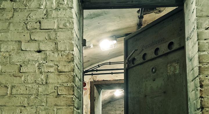 Opolskie: muzem w poniemieckim bunkrze. Zdjęcie ilustracyjne: MichaelGaida/Pixabay