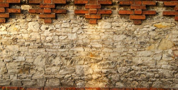 Renowacja murów obronnych w Lwówku Śląskim. Zdjęcie ilustracyjne: Pixabay