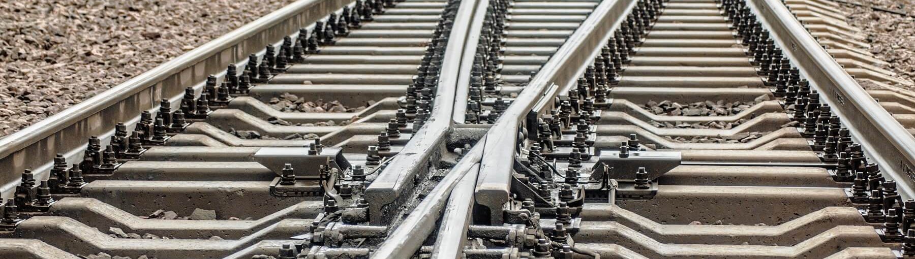 Co powoduje utrudnienia w budowie i modernizacji infrastruktury kolejowej? Fot. VMCgroup/Shutterstock