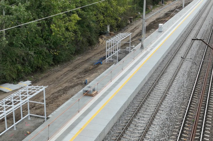 Nowy peron na przystanku Mokra. Fot. Paweł Mieszkowski, Artur Lewandowski/PKP PLK